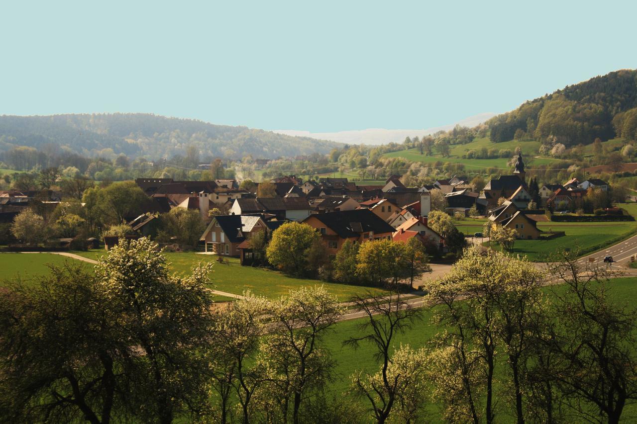 Ferienwohnung Zeck Bad Staffelstein Luaran gambar
